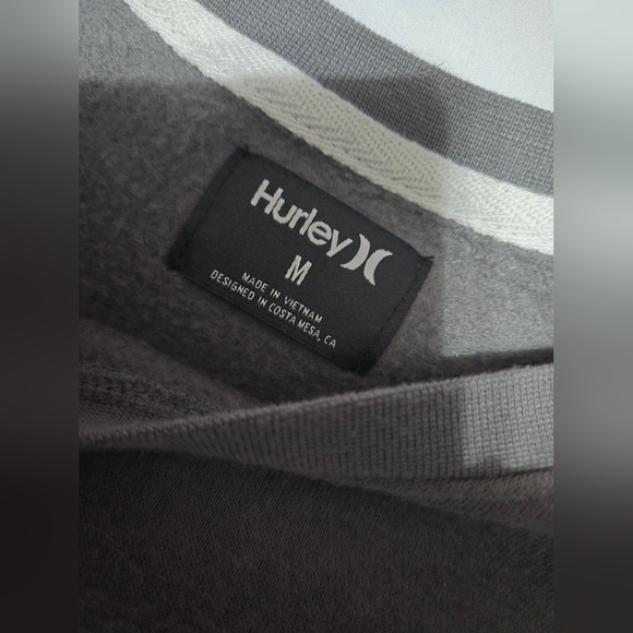 Hurley Sweatshirt - Picture 3 of 3